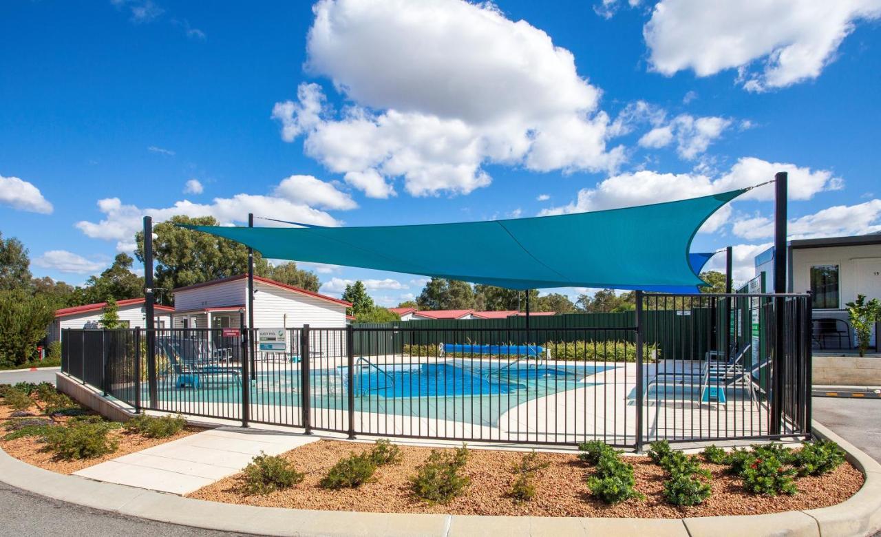 Big4 Perth Midland Tourist Park Hotel Middle Swan Екстериор снимка