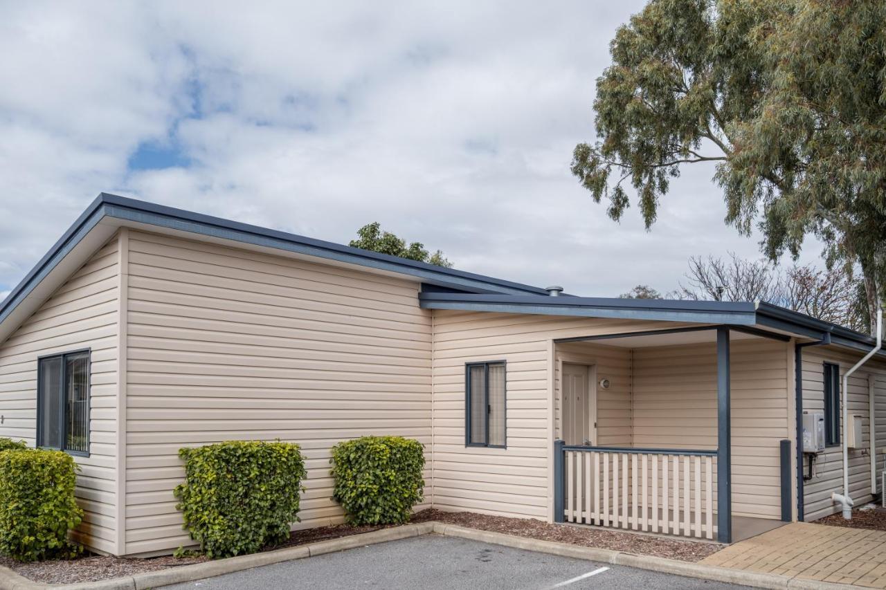 Big4 Perth Midland Tourist Park Hotel Middle Swan Стая снимка